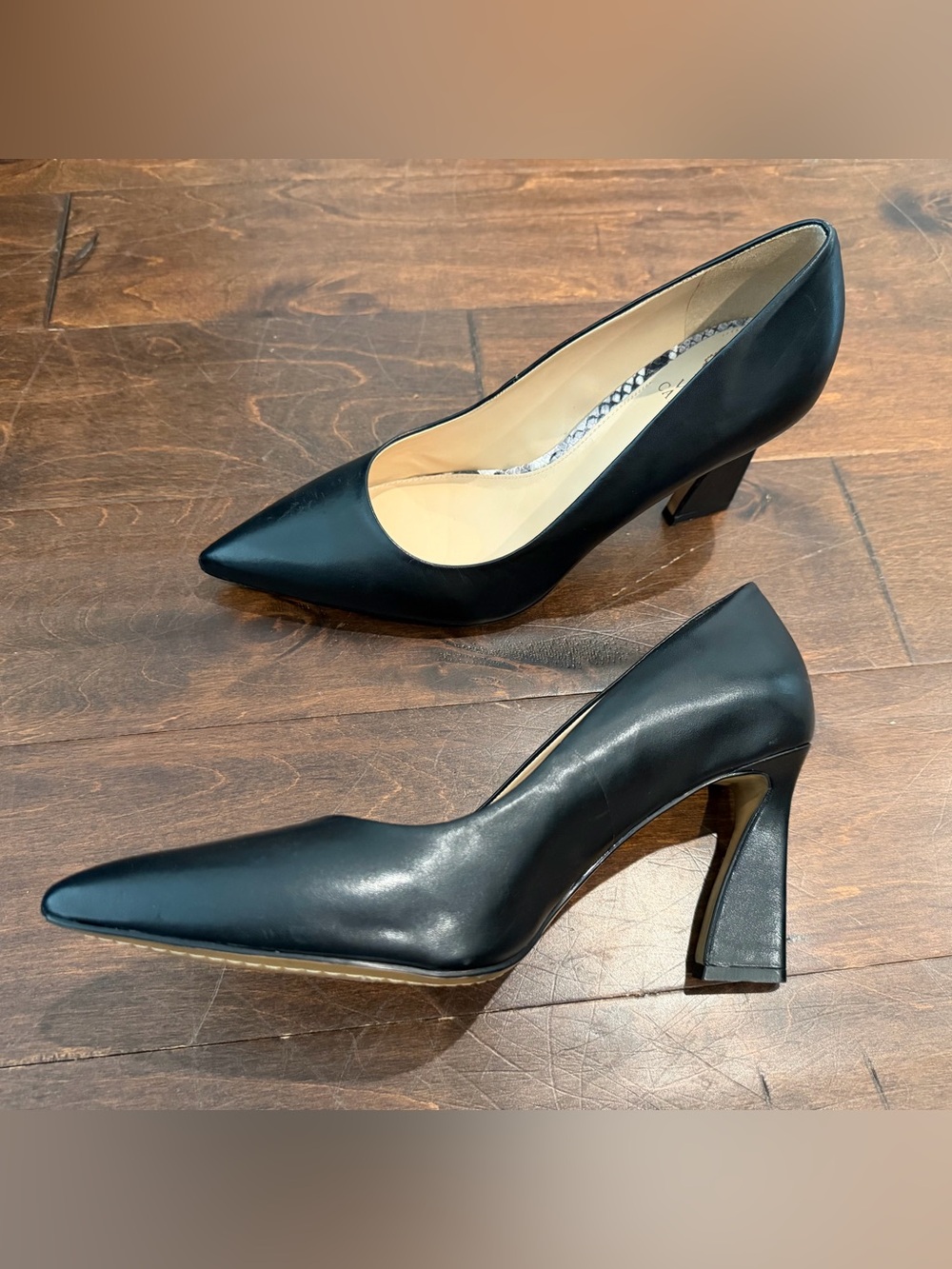 Vince Camuto Thanley Pointed Toe Pump Black Sz11 - Picture 2 of 13